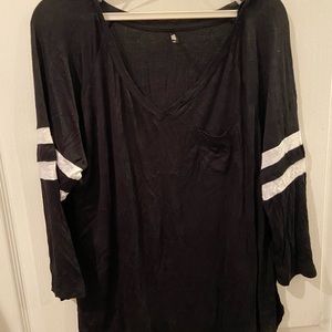 Soft Trendy black V Neck Jersey pocket T- M/L
